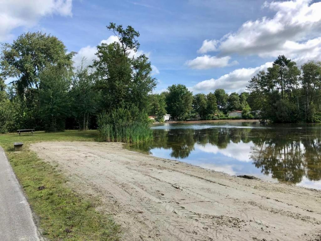 Landzicht Natuur Rust En Ruimte Oosterwolde  Luaran gambar